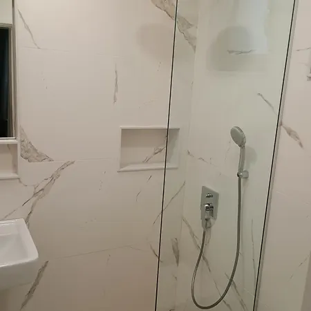 ゲストハウス Luxury 12-2