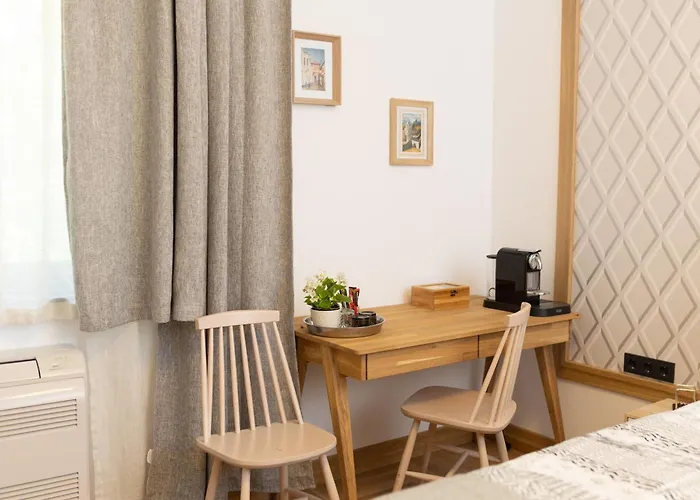 Luxury 12-2 プロヴディフ